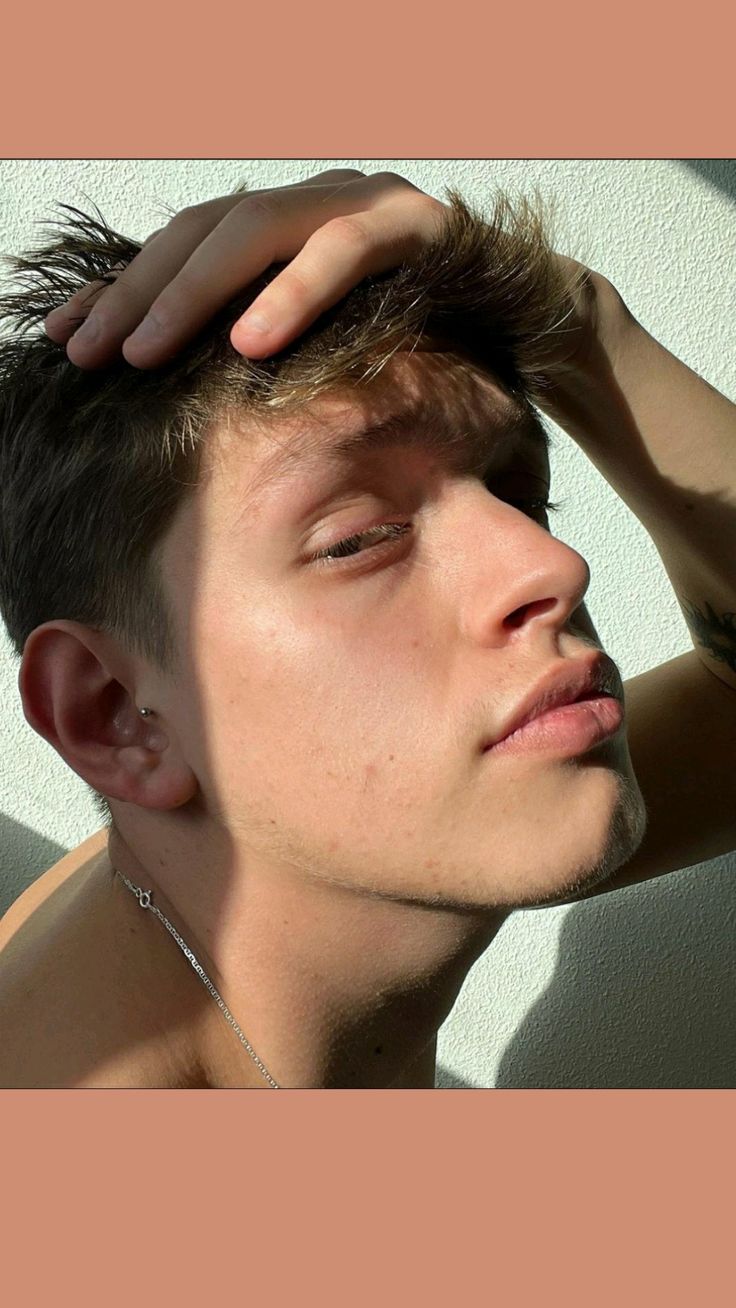 <em>Andres</em>