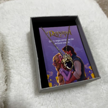 Combo Rapunzel – El detalle que ilumina su historia de amor 💜